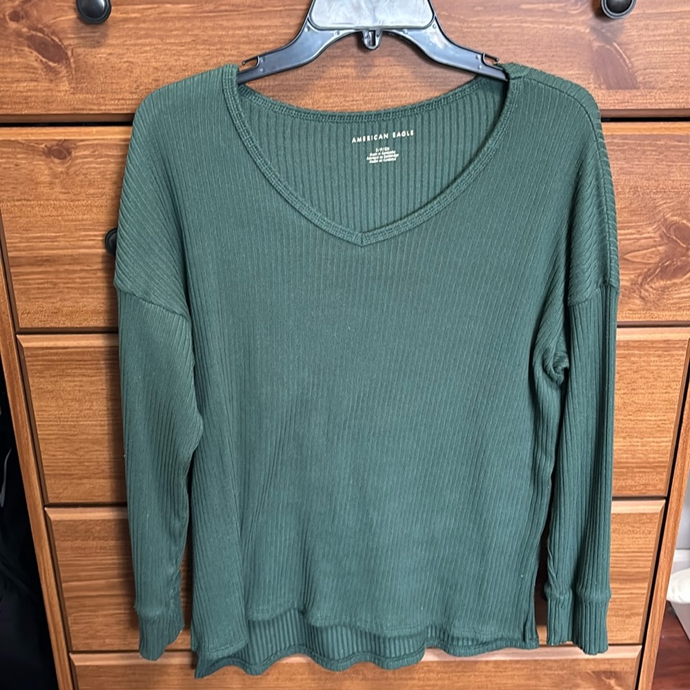 American Eagle Long Sleeve Green Sweater